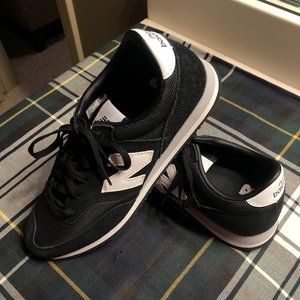 NEW BALANCE 620BLK Ladies Running Shoe - Size 9.5